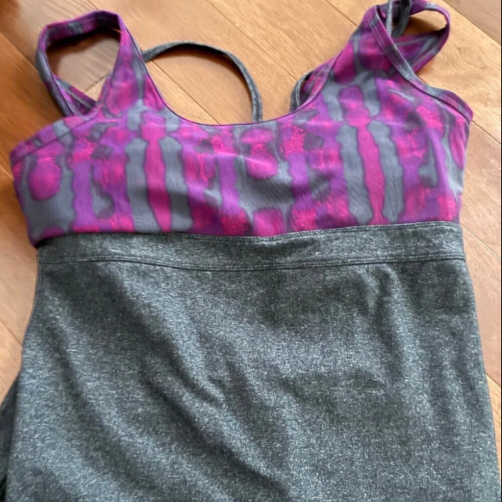 Zobha activewear top - size 8 compressive